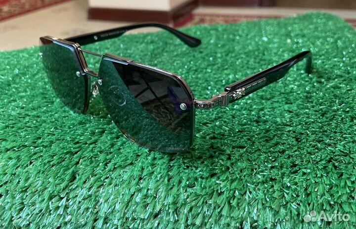 Солнечные очки мужские