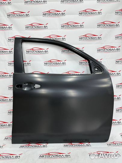 Дверь передняя правая Toyota Fortuner 67001KK010 2