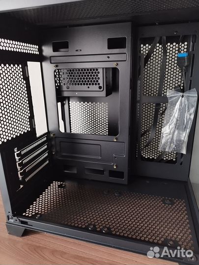 Игровой корпус аквариум для пк