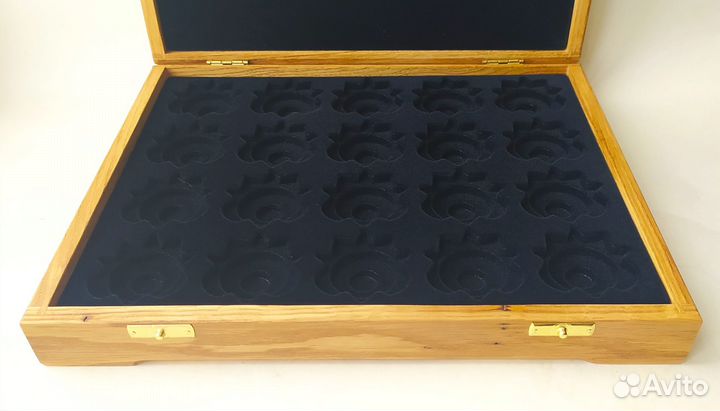 Футляр из дуба, для Орденов Отечественной Войны