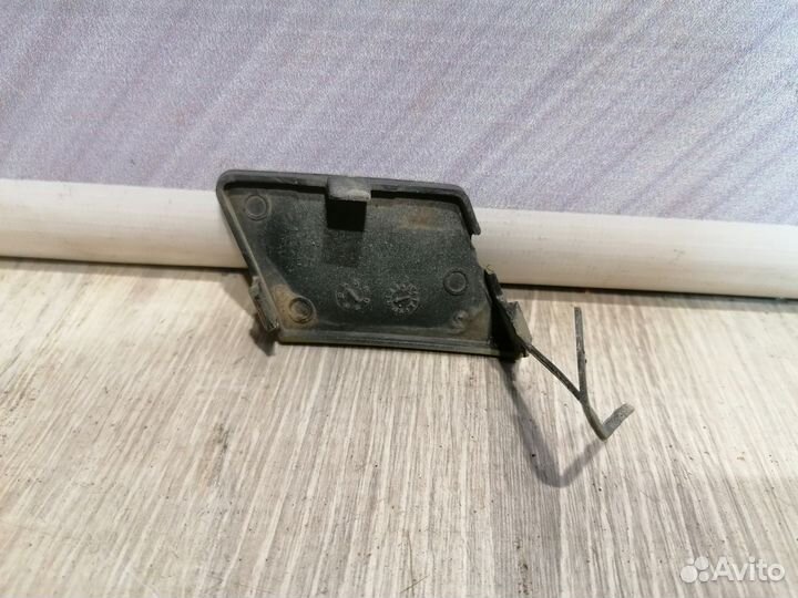 Заглушка буксировочного крюка Renault sandero step