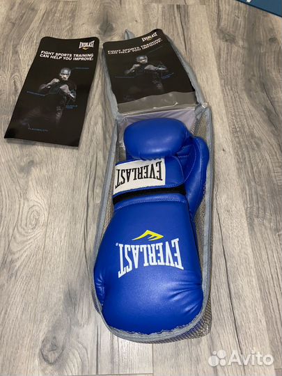 Боксерские перчатки 12 oz