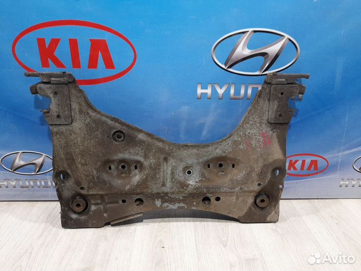 Подрамник Балка подмоторная Renault megane 2