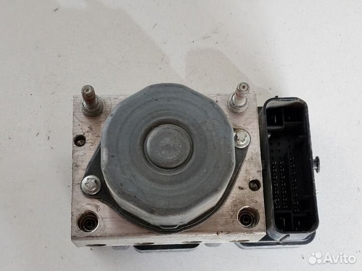 Блок abs Toyota Corolla E180 2013-2018