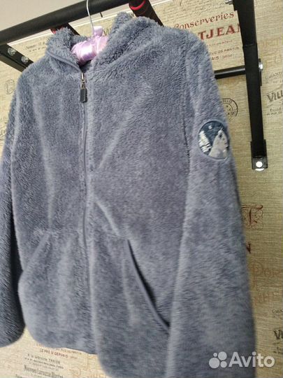 Толстовки и свитера 6 штук