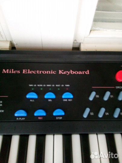 Синтезатор