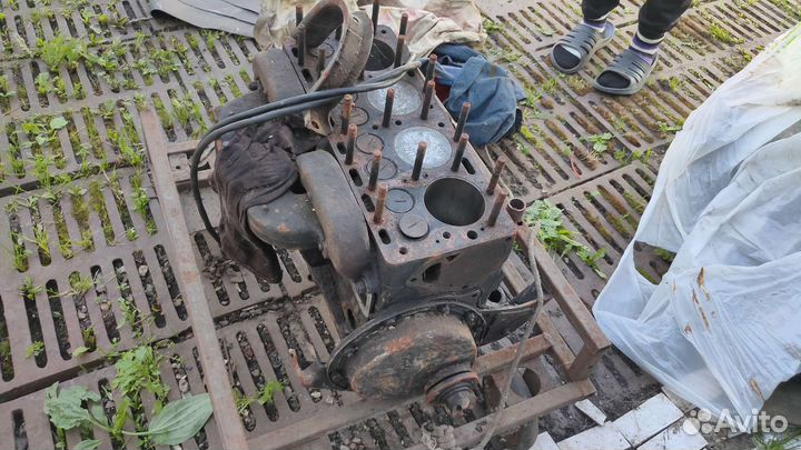 Двигатель газ