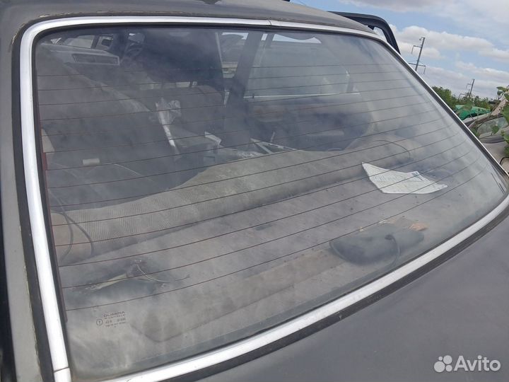 Заднее стекло BMW E23 с подогревом Отправка