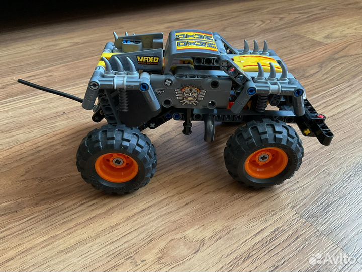 Lego technic машина 42119 monster jam max d