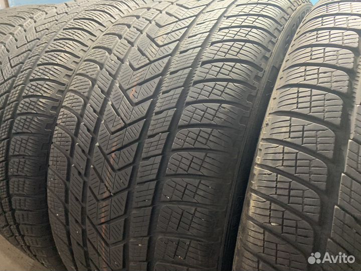 Pirelli Scorpion Winter 275/40 R21 и 305/35 R21