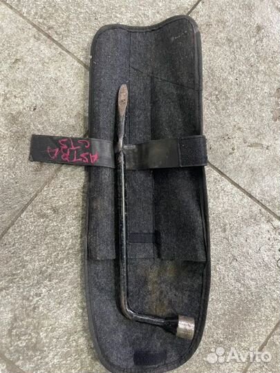 Ключ балонный Opel Astra J GTC A14NET 2012