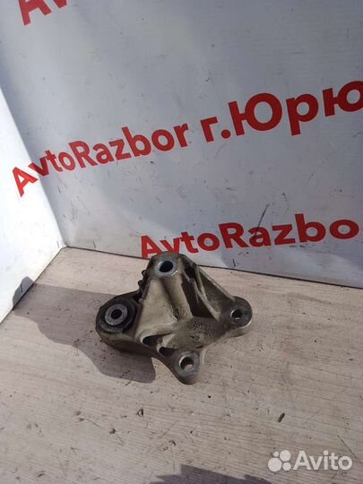 Кронштейн МКПП Ford Focus 2