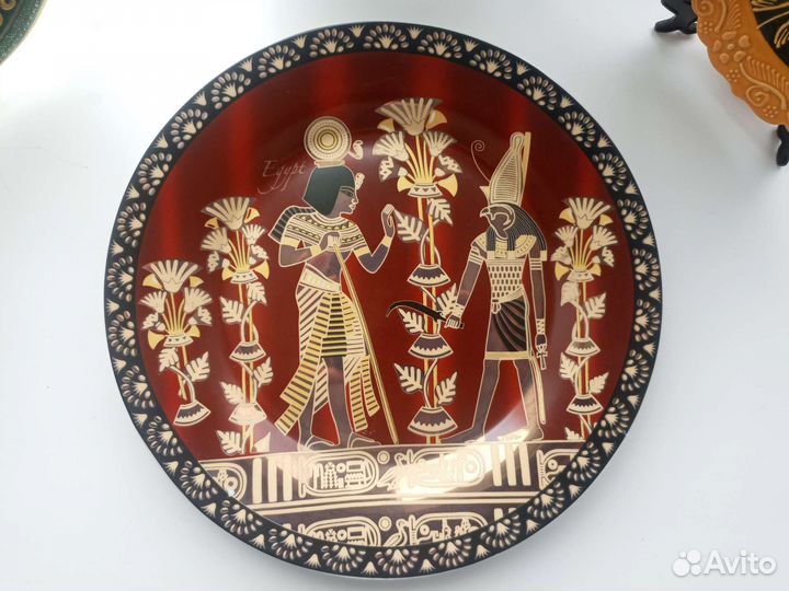 Настенная декоративная тарелка