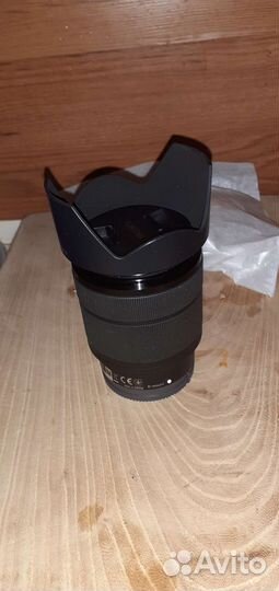 Sony 28-70