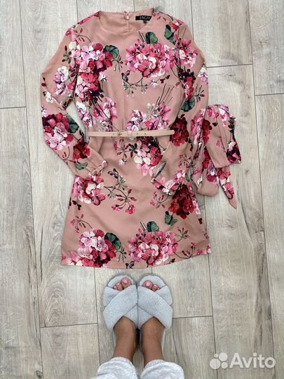 Женские вещи 42-44