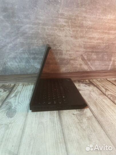 Ноутбук Lenovo thinkpad/Intel HD Graphics 3000/4gb