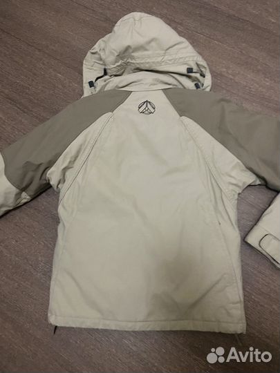 Куртка спортивная женская