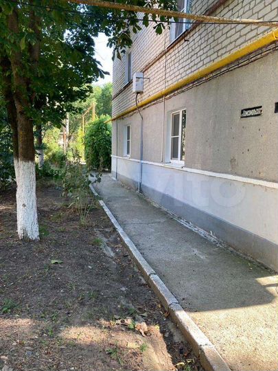 2-к. квартира, 42 м², 1/3 эт.