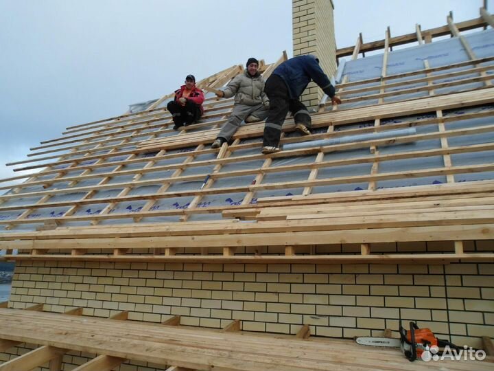 Бригада строителей