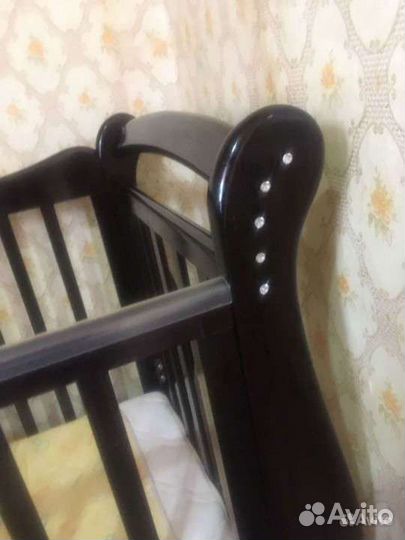 Кровать маятник