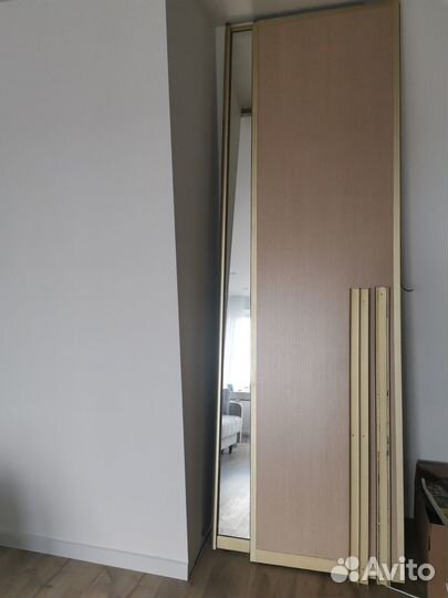 Двери купе с зеркалом