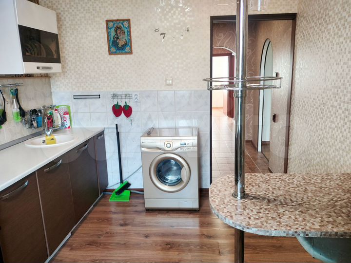 4-к. квартира, 71,4 м², 5/5 эт.