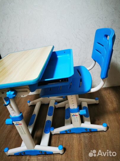 Растущая парта и стул