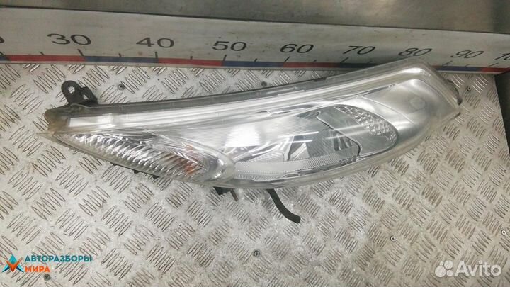 Фара левая Nissan Juke YF15 2010