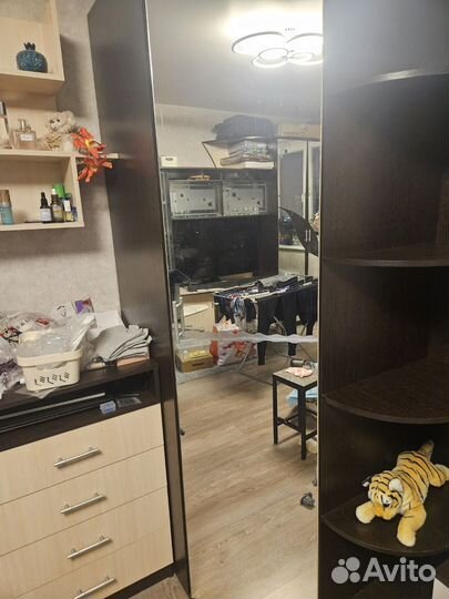 Угловой шкаф