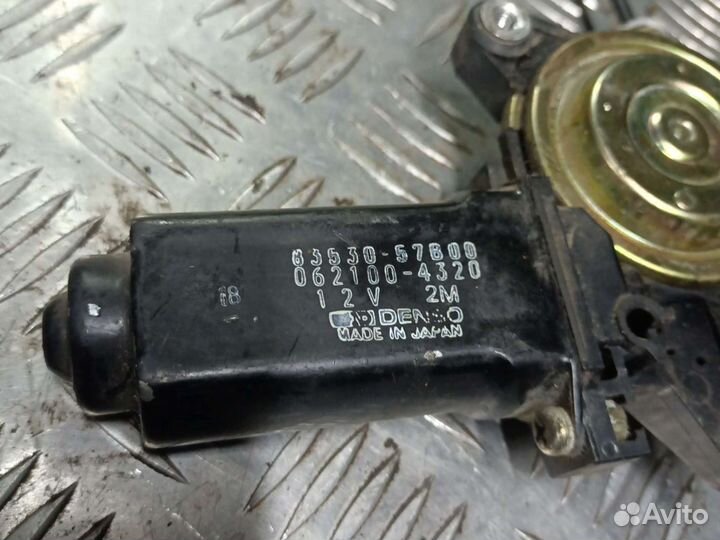 Стеклоподъемник задний Suzuki Escudo