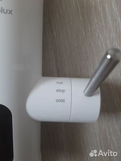 Водонагреватель проточный Electrolux Taptronic
