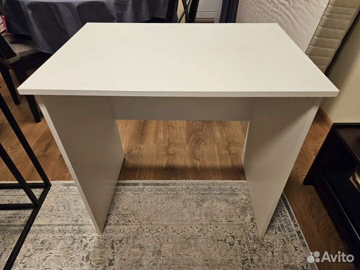 Письменный стол IKEA marren белый