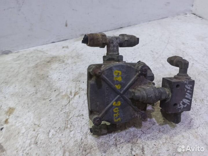 Клапан ускорительный