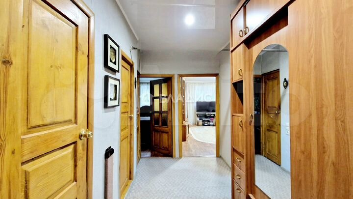 2-к. квартира, 48 м², 1/14 эт.