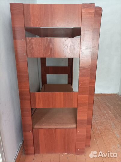 Двухъярусная кровать