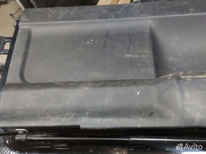 Обшивка двери багажника Freelander