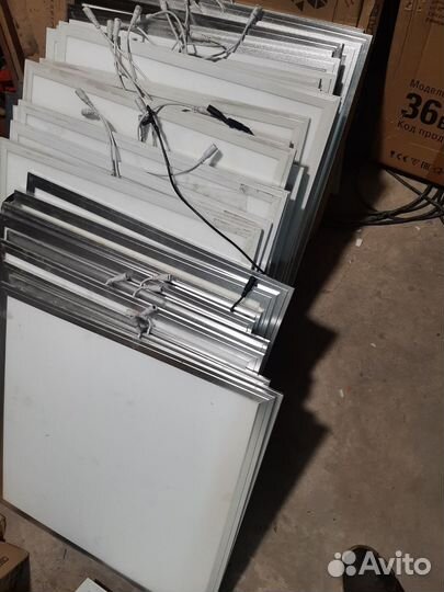 Светильник потолочный светодиодный