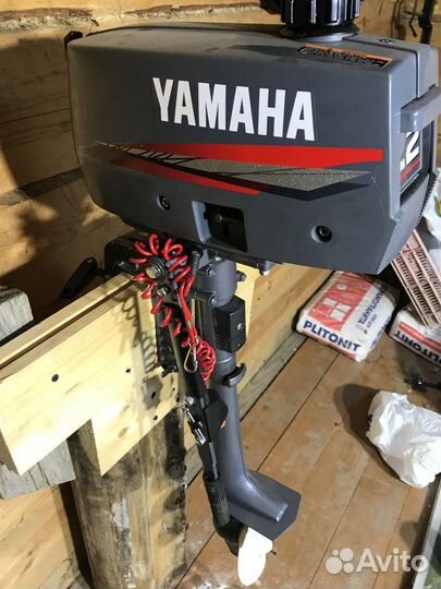 Продается лодочный мотор Yamaha 2 л.с.+чехол+3 спа
