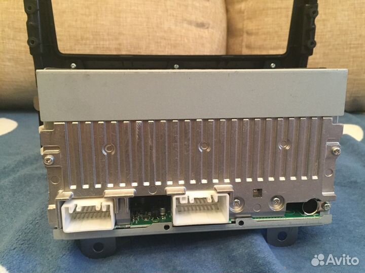 Автомагнитола от паджеро 4 оригинал