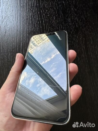 iPhone x 64gb