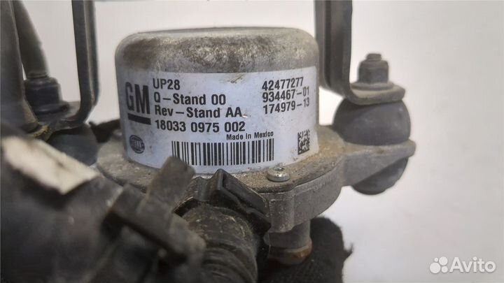 Насос вакуумный Chevrolet Trax 2016, 2018