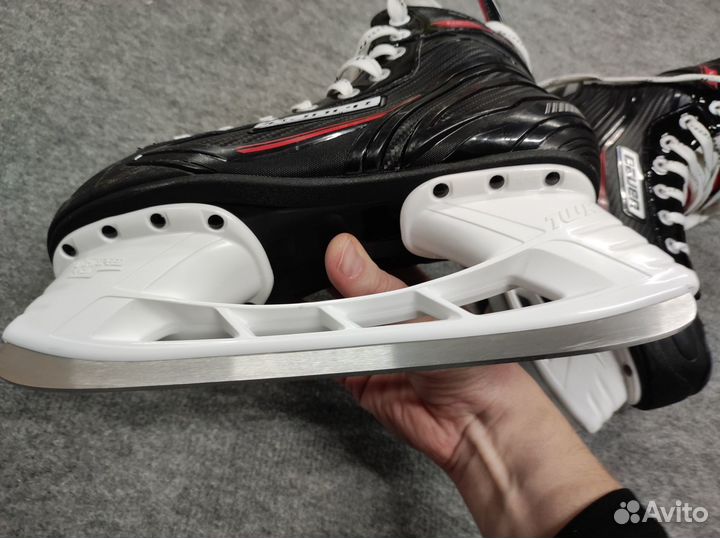 Хоккейные коньки Bauer