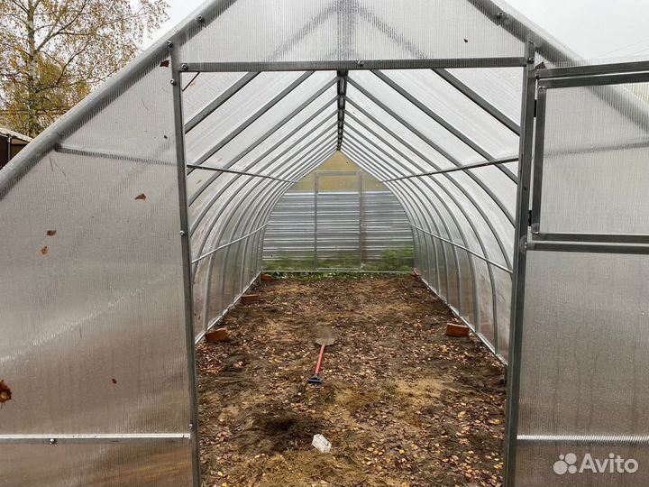 Теплица из поликарбоната d-1239