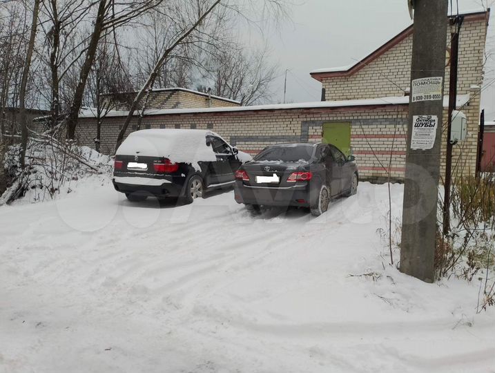 Гараж, > 30 м²