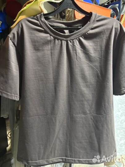 Футболки мужские новые