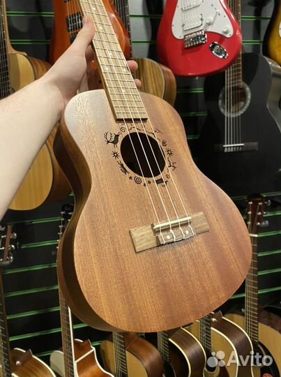 Flight NUT310 укулеле тенор с чехлом (новое)