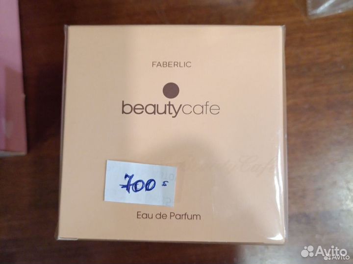 Духи женские Avon, Фаберлик