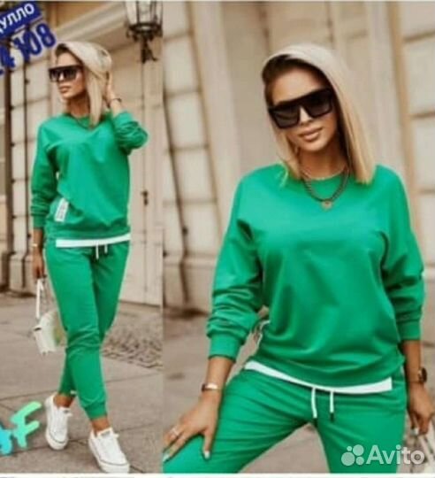 Костюм спортивный