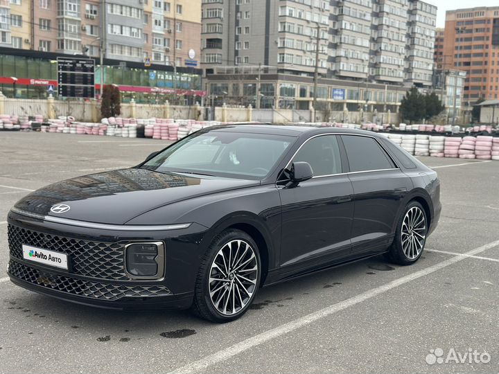 Hyundai Grandeur 2.5 AT, 2022, 9 000 км