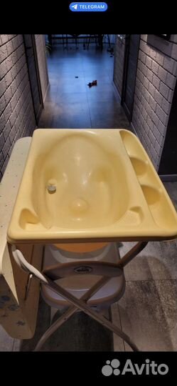 Детская ванночка с подставкой